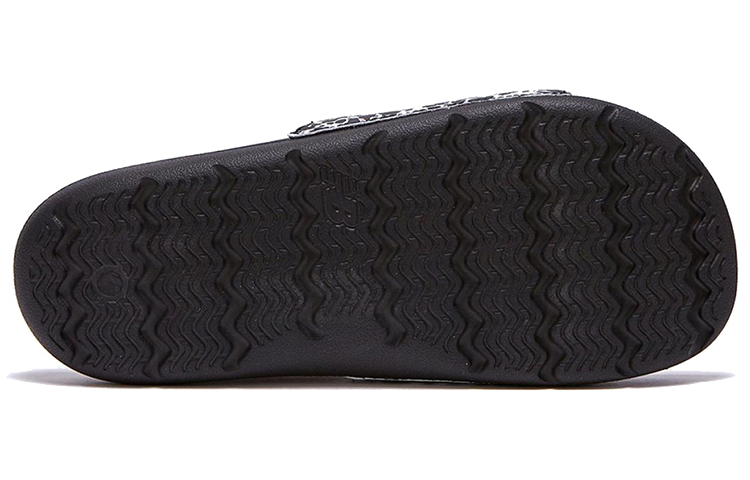 Shop New Balance Slide x Crowcanyon ''Schwarz Weiß'' SD6301CRB