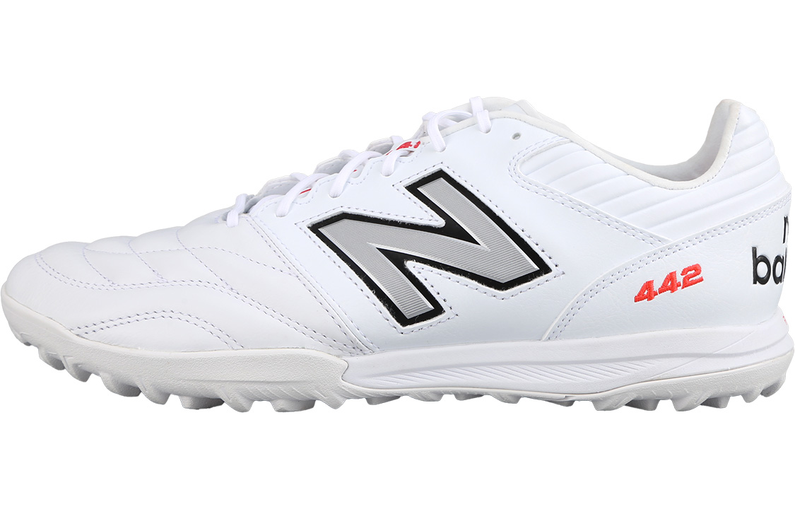 NB Soccer Cleats 'CMFT Run Cushioned Durable'