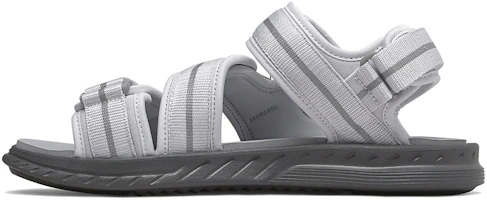 New Balance Soft Cushioning Minimalistic White Sandals SDL900RW New Balance Soft Cushioning Minimalistic White Sandals SDL900RW