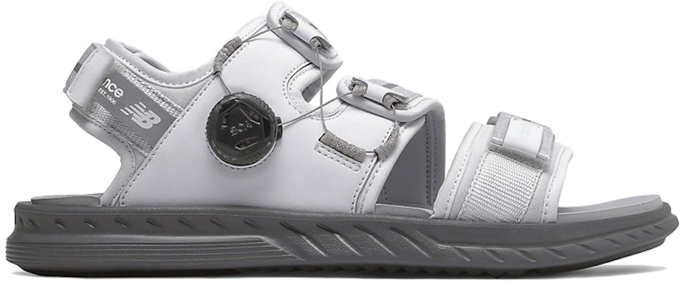 New Balance Soft Cushioning Minimalistic White Sandals SDL900RW Order New Balance Soft Cushioning Minimalistic White Sandals SDL900RW