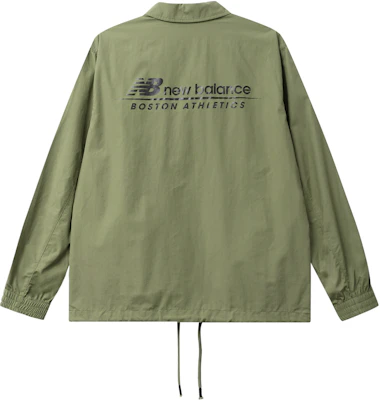 New Balance Jaket Track Unisex Hijau dengan Logo Solid Print dan Resleting NAA24013-KH Lookbook New Balance Jaket Track Unisex Hijau dengan Logo Solid Print dan Resleting NAA24013-KH