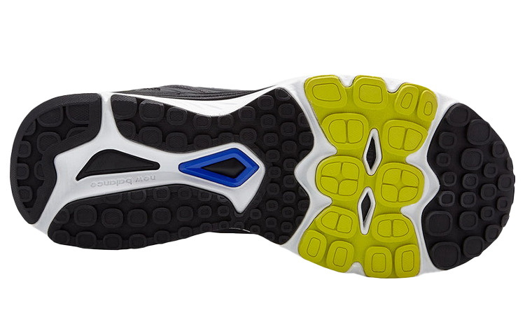 Shop New Balance Solvi 緩震防滑耐磨 低筒運動跑步鞋 黑色