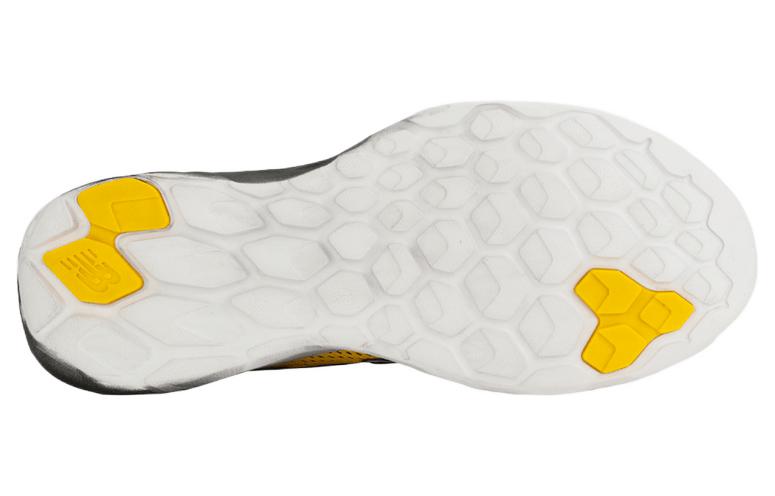 Shop New Balance Sport 'Negro Amarillo Blanco' MSPTZY2