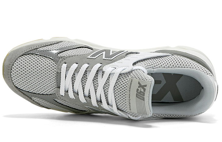 Lookbook ニューバランス SPORTSTYLE グレー MSX90RDC