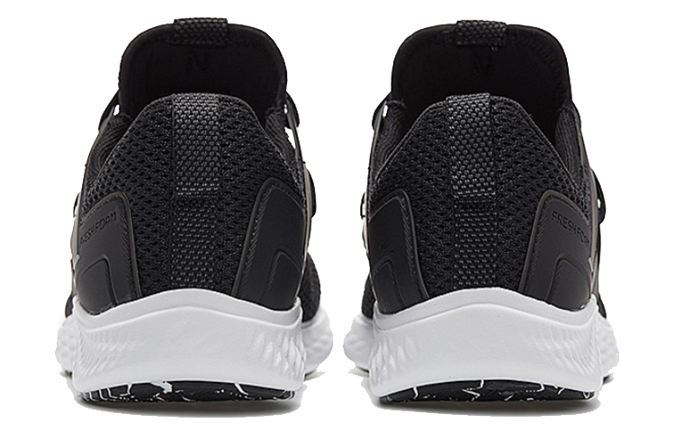 Shop 뉴발란스 SPT '블랙 화이트' MVSPTBL1