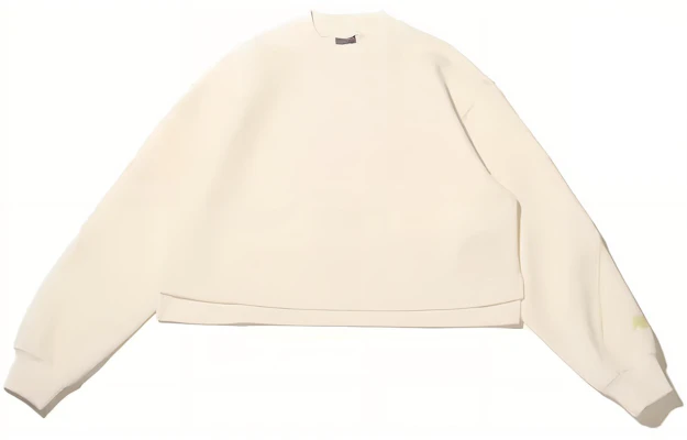 New Balance SS24 Year of the Dragon Sweatshirt Unisex - Putih Gading AWT41331-CIC Buy New Balance SS24 Year of the Dragon Sweatshirt Unisex - Putih Gading AWT41331-CIC