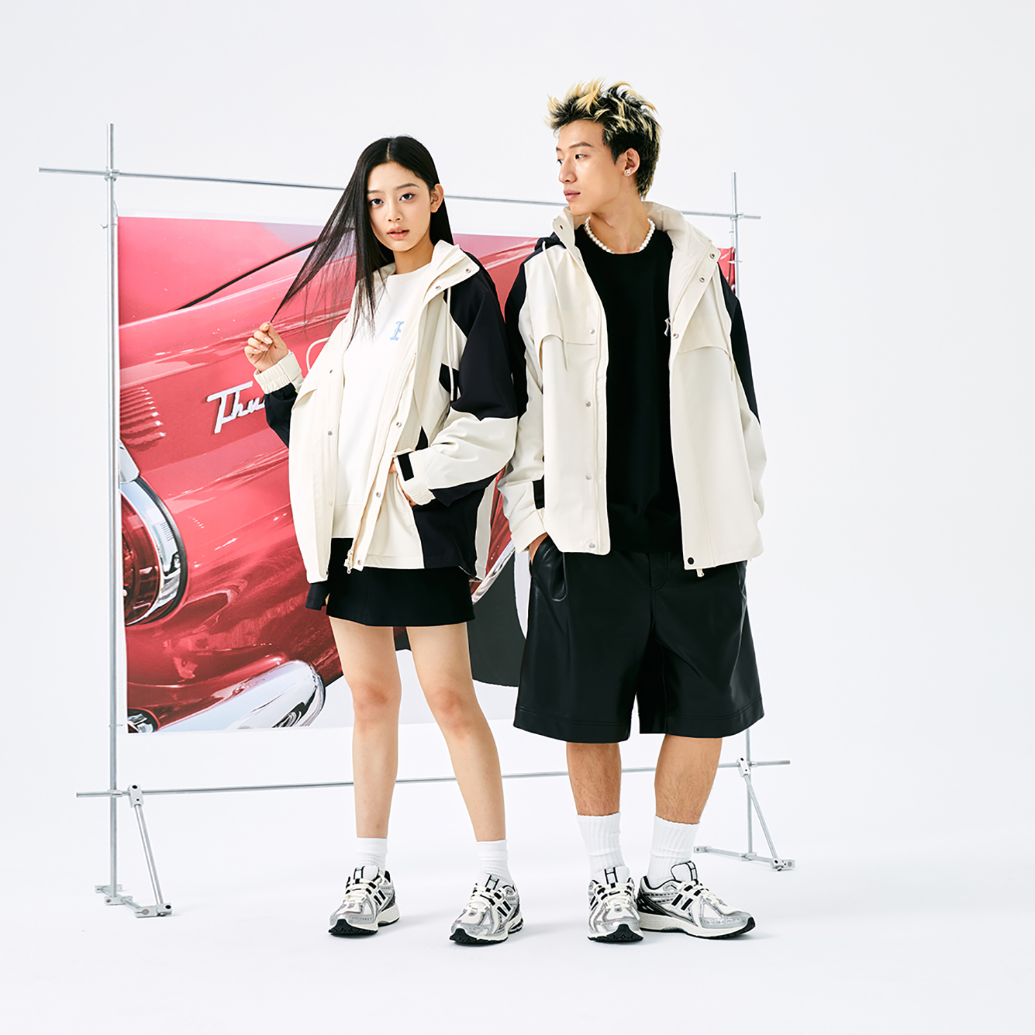 Cheap New Balance SS25 黑色防水防風戶外外套 男女休閒版型 NAE31141-BK