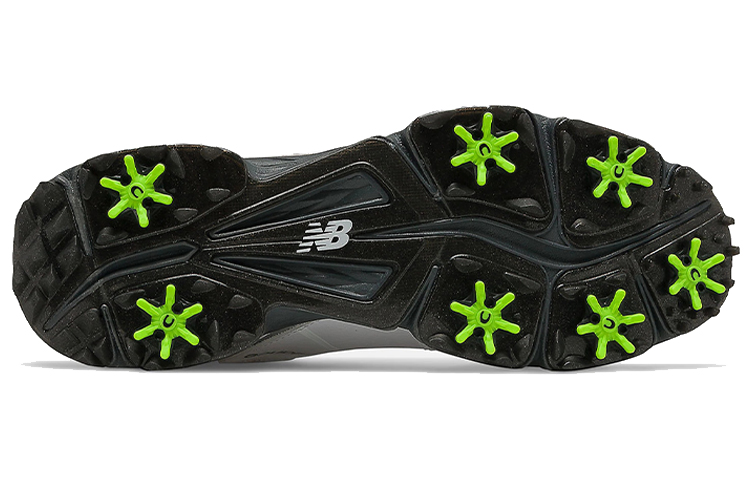 Shop New Balance 射手 白色