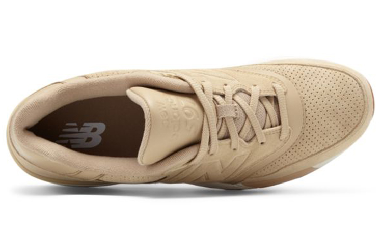 Lookbook Sneakers New Balance Suede 597 Seri Coklat 'Light White' ML597SKH