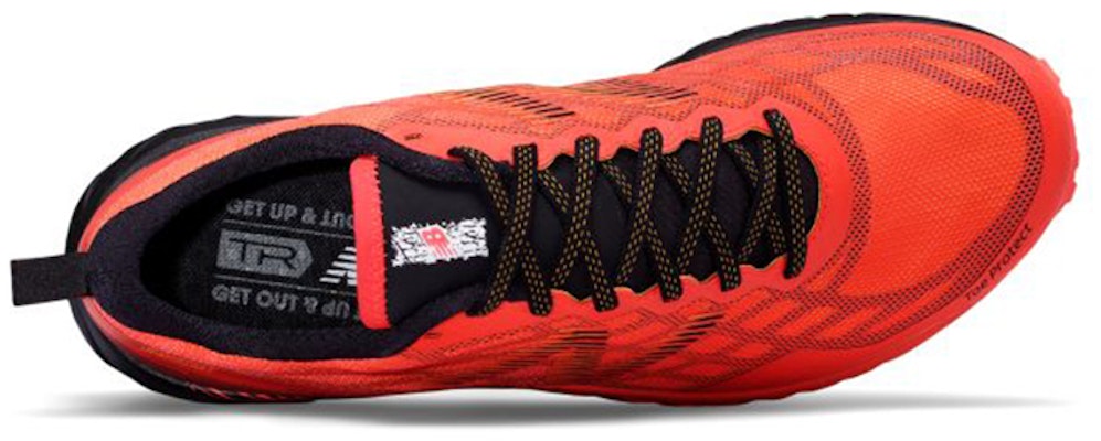 New Balance 峰会红色越野跑鞋 MTUNKNF Lookbook New Balance 峰会红色越野跑鞋 MTUNKNF