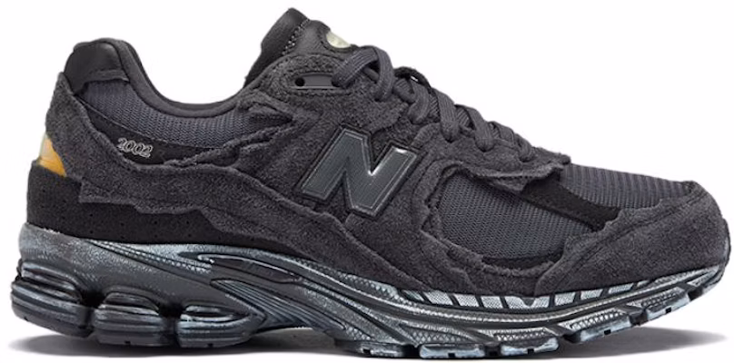 New Balance SupBro x 2002R 'Protection Pack Phantom Black' M2002RDB(S-BOX) Lookbook New Balance SupBro x 2002R 'Protection Pack Phantom Black' M2002RDB(S-BOX)