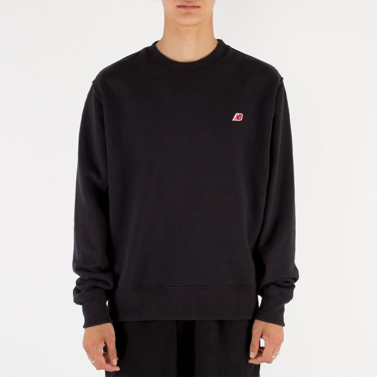 Lookbook New Balance Teddy Made 男女款黑色標誌休閒運動衛衣 MT21541-BK