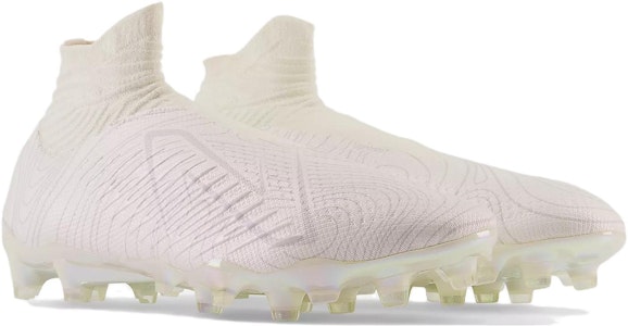 New Balance 人造草坪 足球鞋 男女同款 白色 Lookbook New Balance 人造草坪 足球鞋 男女同款 白色