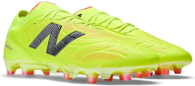 New Balance Tekela Elite 低筒FG V5 螢光紅能量鞋款 ST1FLWO5 Lookbook New Balance Tekela Elite 低筒FG V5 螢光紅能量鞋款 ST1FLWO5