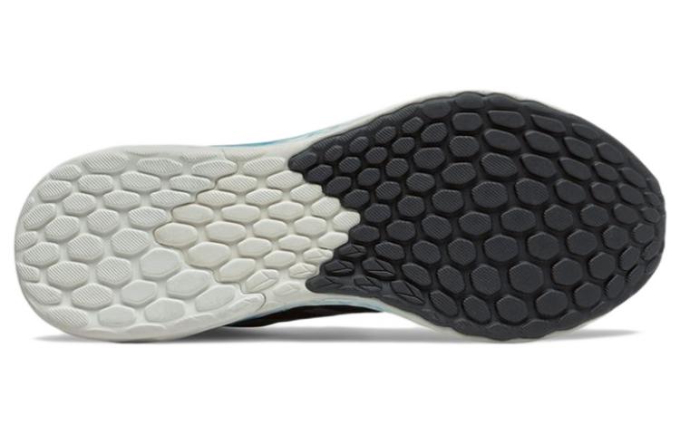 Shop New Balance Tempo 低筒休閒跑步鞋 黑藍