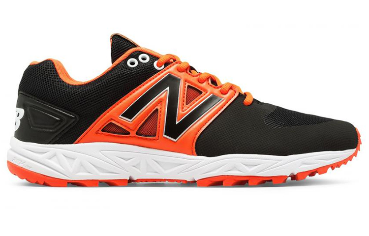 Order New Balance Turf 3000 v3 輕便復古低筒跑步鞋 黑橙色