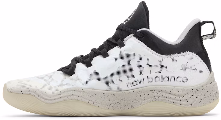 New Balance Two WXY V3 'Putih Hitam Abu' BB2WYCW3 Lookbook New Balance Two WXY V3 'Putih Hitam Abu' BB2WYCW3
