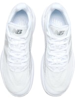 New Balance Two Wxy v5 'Putih Keseluruhan' BB2WYWT5-2E Lookbook New Balance Two Wxy v5 'Putih Keseluruhan' BB2WYWT5-2E