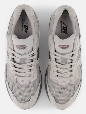 New Balance U2002DX Casual Sneakers U200227R-D Lookbook New Balance U2002DX Casual Sneakers U200227R-D