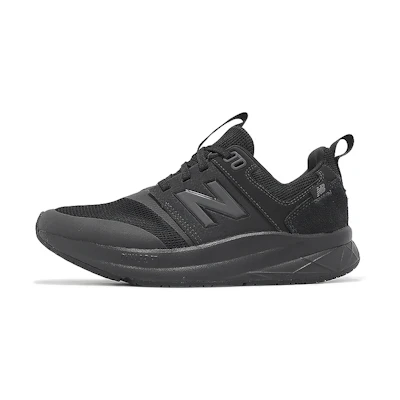 NB UA900 Sneakers