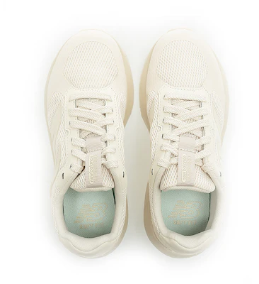 新百伦Under Armour UA800篮球鞋棕色款 U8002IH Sizing 新百伦Under Armour UA800篮球鞋棕色款 U8002IH