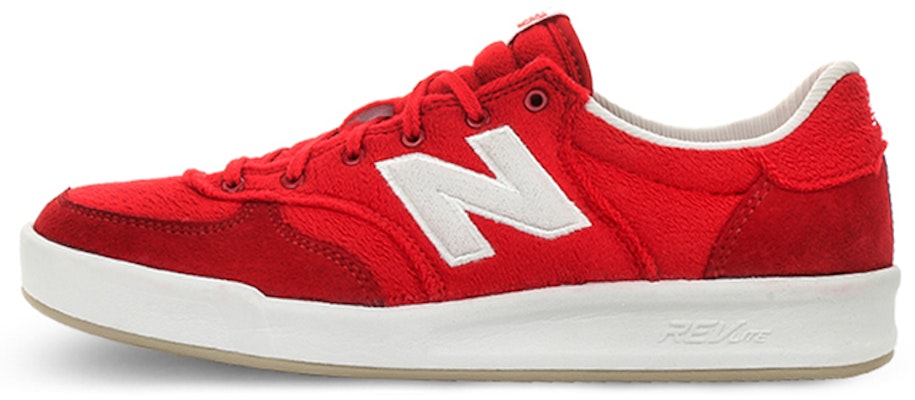 Sneakers New Balance Unisex 300 Series Merah CRT300ID Buy Sneakers New Balance Unisex 300 Series Merah CRT300ID