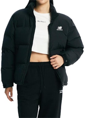 ニューバランス ユニセックス グースダウンジャケット ブラック ロゴプリント入り. NBNPD42913-19 Sizing ニューバランス ユニセックス グースダウンジャケット ブラック ロゴプリント入り. NBNPD42913-19