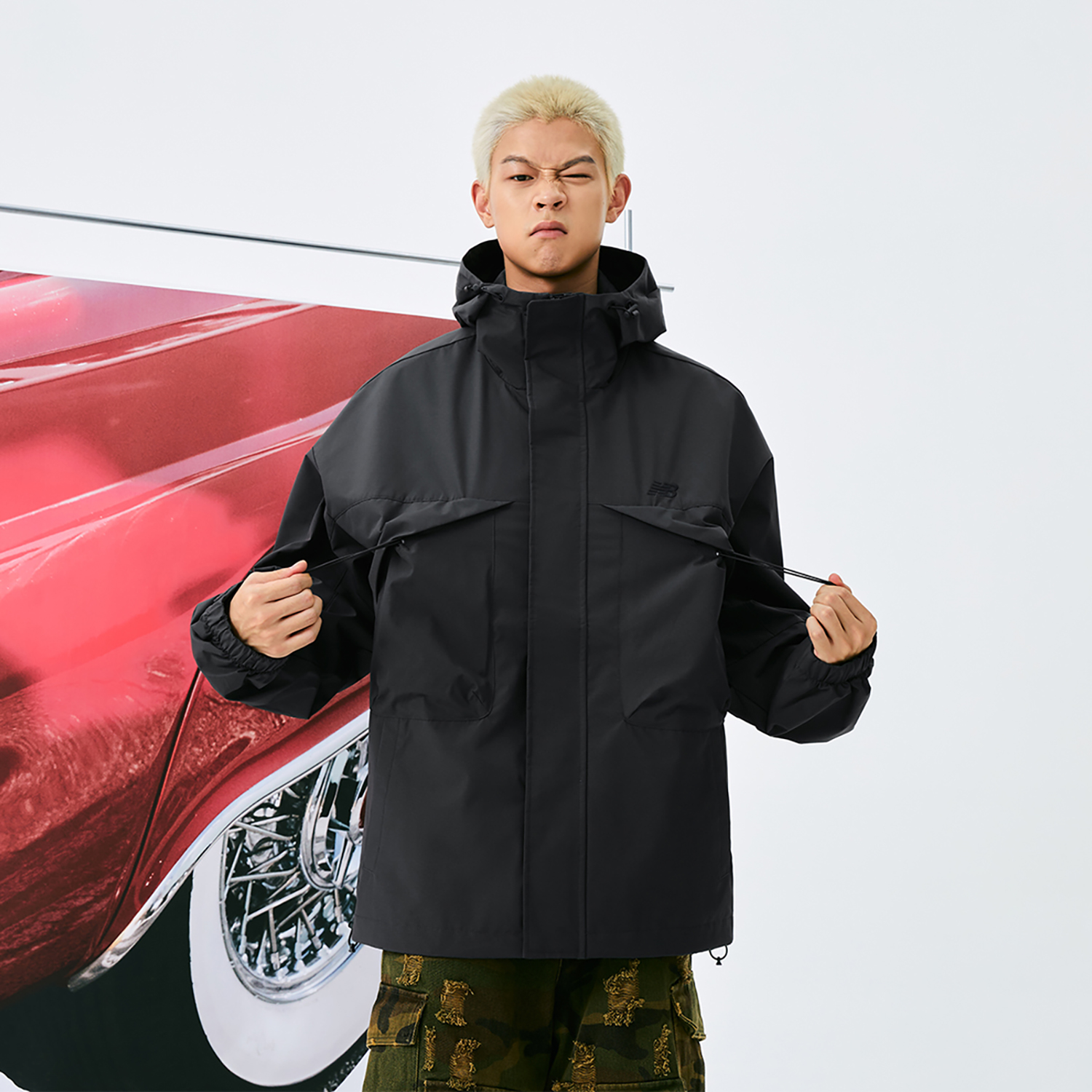 Details for New Balance Jaket Training Unisex Berbahan Breathable Warna Charcoal Black AMJ43302-ACK