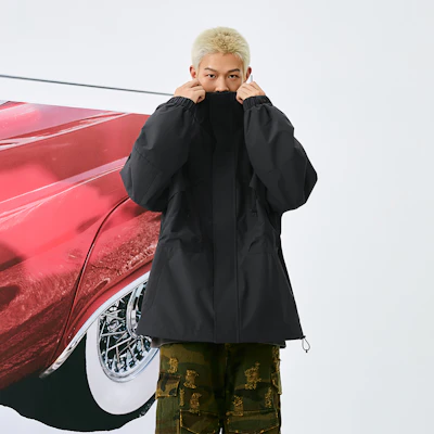 New Balance Jaket Training Unisex Berbahan Breathable Warna Charcoal Black AMJ43302-ACK Cheap New Balance Jaket Training Unisex Berbahan Breathable Warna Charcoal Black AMJ43302-ACK