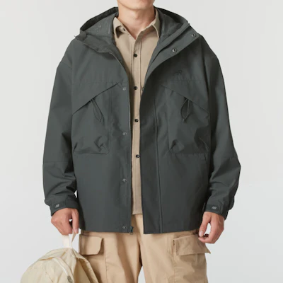 New Balance Jaket Training Unisex Berbahan Breathable Warna Charcoal Black AMJ43302-ACK 2