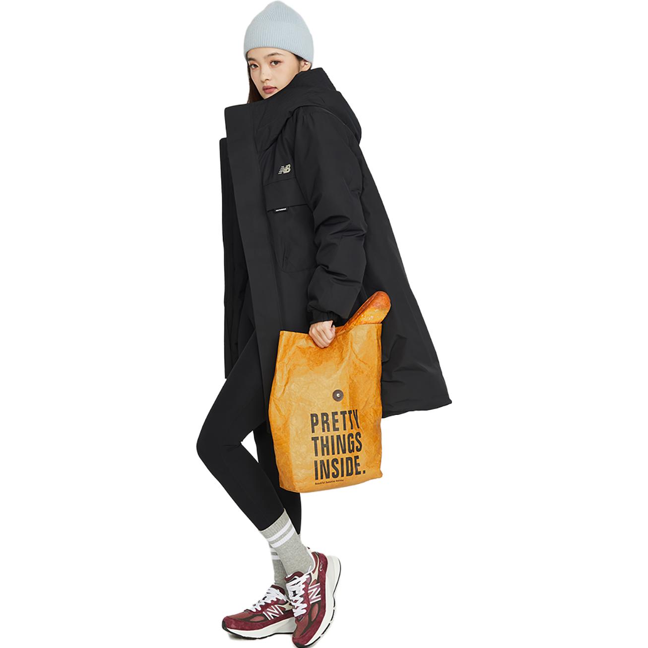 Purchase ニューバランス ユニセックス ブラック フード付きダウンジャケット 冬用ポケット付き AMJ34300-BK