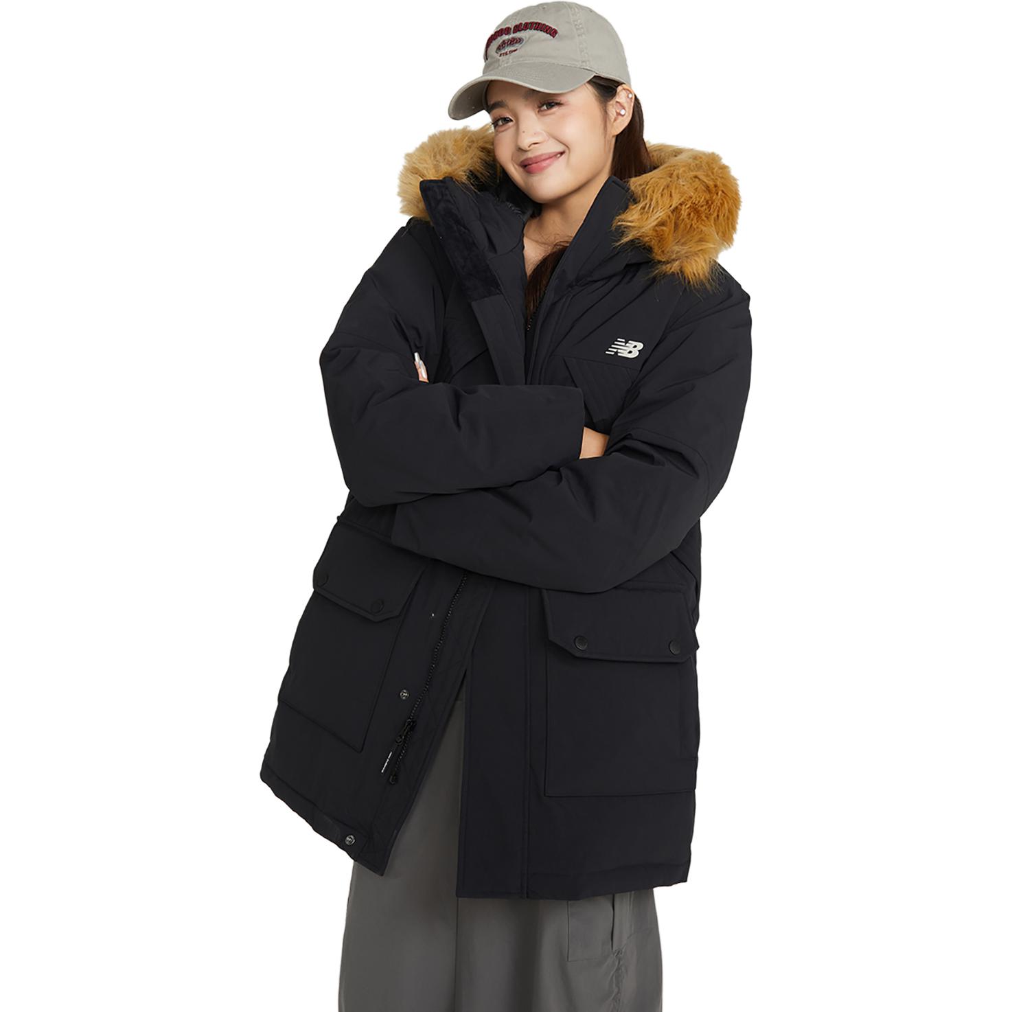 Shop ニューバランス ユニセックス ブラック ロングパーカー 厚手断熱 フード付き. AMJ34323-BK