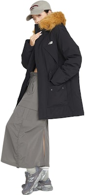 ニューバランス ユニセックス ブラック ロングパーカー 厚手断熱 フード付き. AMJ34323-BK Sizing ニューバランス ユニセックス ブラック ロングパーカー 厚手断熱 フード付き. AMJ34323-BK