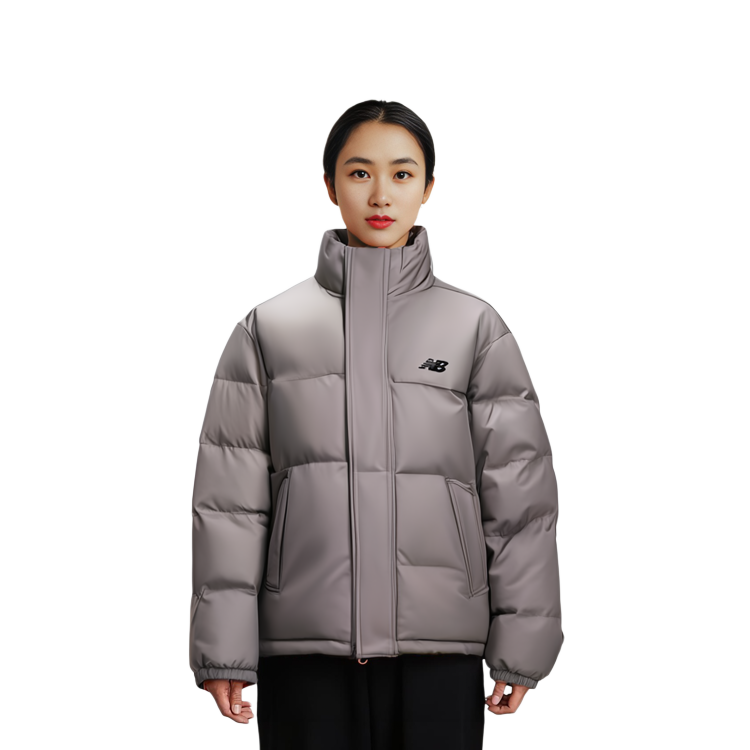 Shop ニューバランス ユニセックス グレーパフダウンジャケット ジップアップハイカラー付き. AMJ33340-TAG