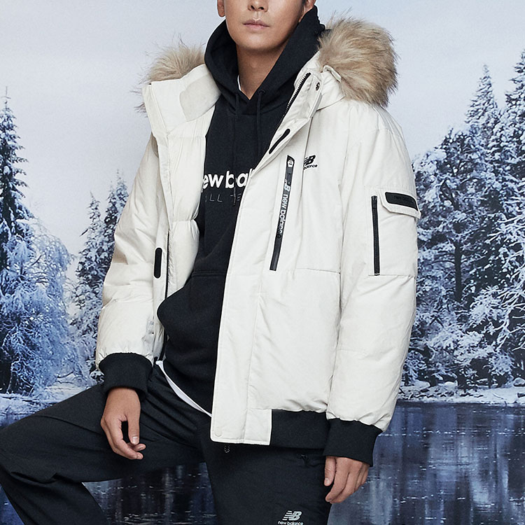 Shop 뉴발란스 유니섹스 아이보리 화이트 다운 자켓 탈부착 후드 겨울 패션 NBNPA43043-IV