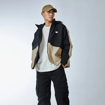 New Balance 中性復古防風連帽外套 米色 - 春秋休閒穿搭 AMJ41340-SOT Shop New Balance 中性復古防風連帽外套 米色 - 春秋休閒穿搭 AMJ41340-SOT