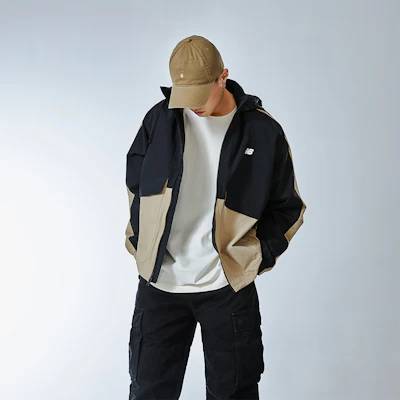 New Balance 中性復古防風連帽外套 米色 - 春秋休閒穿搭 AMJ41340-SOT Purchase New Balance 中性復古防風連帽外套 米色 - 春秋休閒穿搭 AMJ41340-SOT