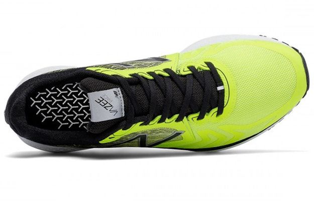 New Balance Vazee Pace v2 'Negro Amarillo' MPACEYB2 Lookbook New Balance Vazee Pace v2 'Negro Amarillo' MPACEYB2