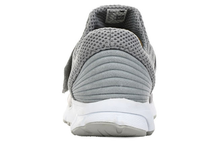 Shop Sweatshirt New Balance Vazee Rush MLRUSHVG