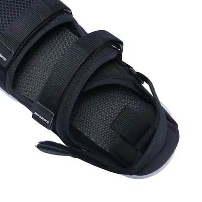 新百伦步行鞋 黑色简约款 UA710AB1 Details for 新百伦步行鞋 黑色简约款 UA710AB1