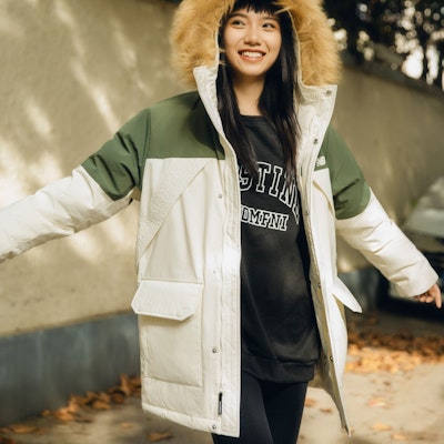 New Balance Jaket Musim Dingin Unisex Putih Hijau Parka dengan Hoodie Bulu. AMJ34323-CIC 4