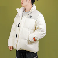 Shop New Balance 情侶款白色冬季立領羽絨外套 NPA44013-IV