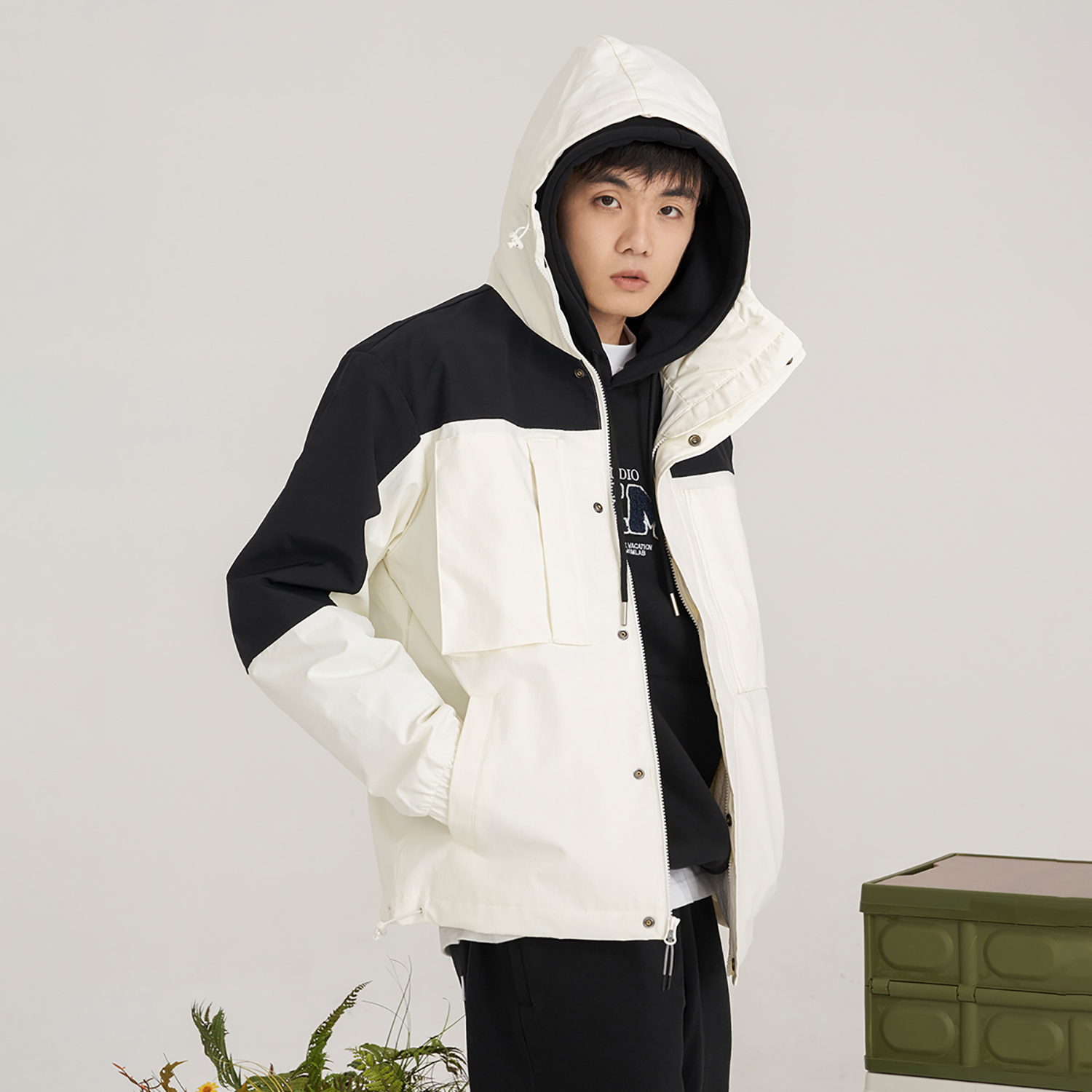 Details for New Balance 白色連帽外套 休閒運動服 AMJ31304-CIC