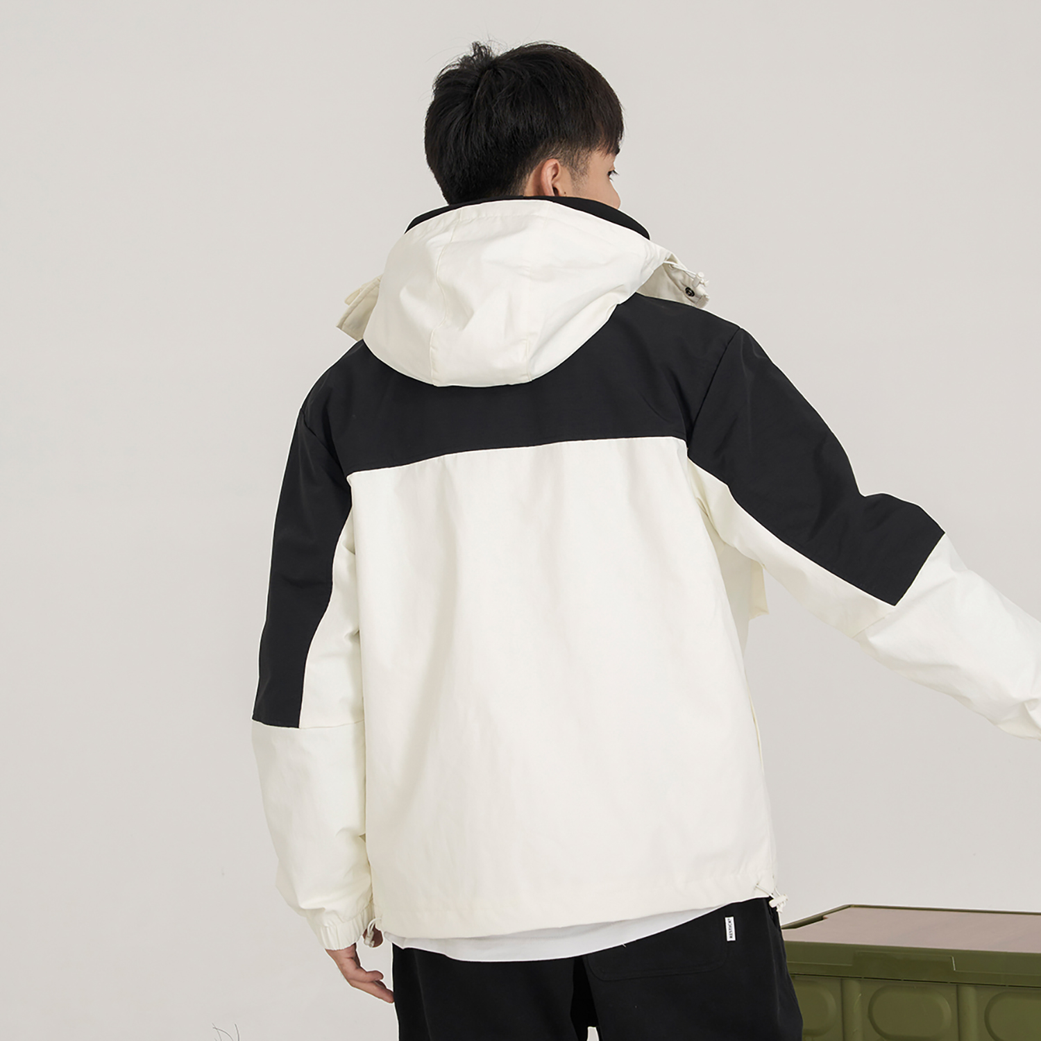 Sizing New Balance 白色連帽外套 休閒運動服 AMJ31304-CIC