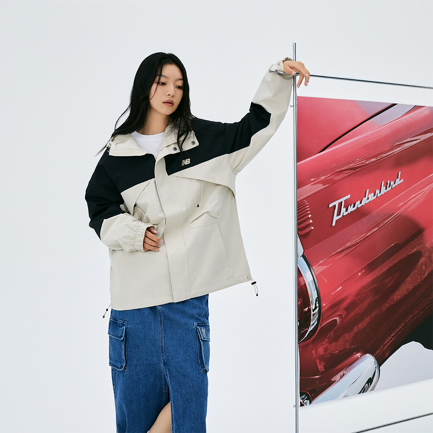 Shop New Balance防風防水輕量連帽休閒外套卡其男女適用 AMJ43302-TWF