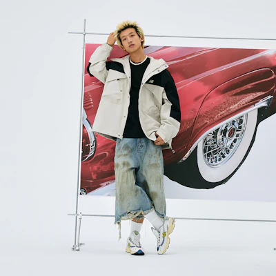 New Balance防風防水輕量連帽休閒外套卡其男女適用 AMJ43302-TWF Sizing New Balance防風防水輕量連帽休閒外套卡其男女適用 AMJ43302-TWF