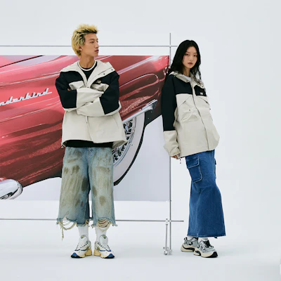 New Balance防風防水輕量連帽休閒外套卡其男女適用 AMJ43302-TWF 1