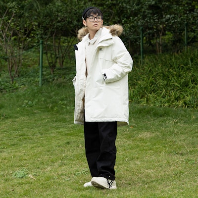 New Balance冬季男女白色连帽毛领羽绒外套夹克. 5PC44303-IV Sizing New Balance冬季男女白色连帽毛领羽绒外套夹克. 5PC44303-IV