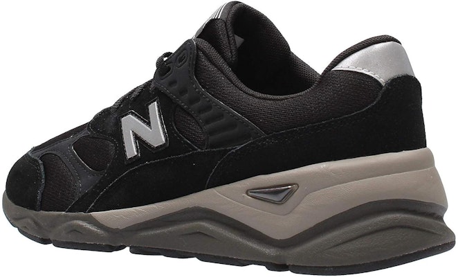 New Balance X-90 Seri 'Hitam' MSX90GEA Lookbook New Balance X-90 Seri 'Hitam' MSX90GEA