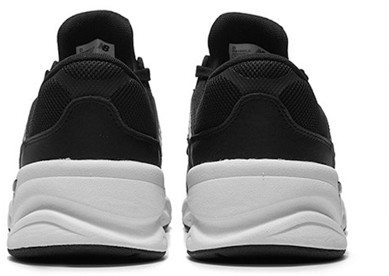 New Balance X-90 Serie 'Negro Blanco' MSX90CLD Lookbook New Balance X-90 Serie 'Negro Blanco' MSX90CLD